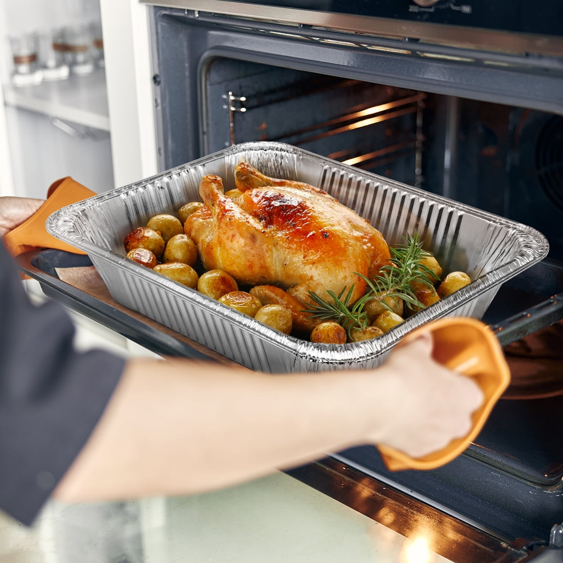 Treamon Aluminum Pans with Lids, Disposable Foil Pans, 9" x 13" 10 Count